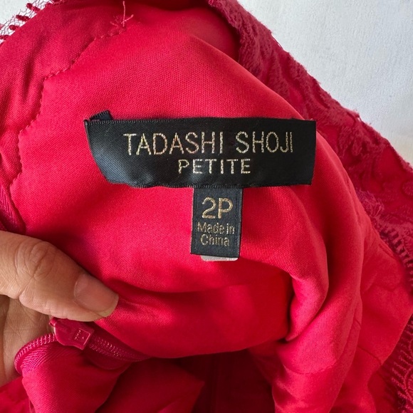 Tadashi Shoji Red Floral Lace Scalloped V Neck Formal Mini Dress Size 2P NWT - Picture 11 of 11